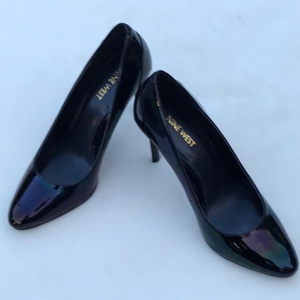NINE WEST black patent leather shoe 8 1/2 M